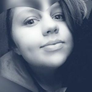 Meet your Posher, Stefanie